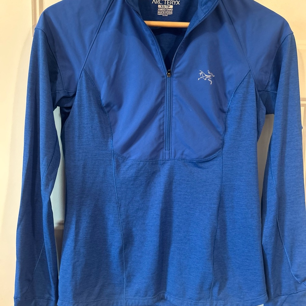 Arc'teryx Blue Half-Zip Long sleeve for running